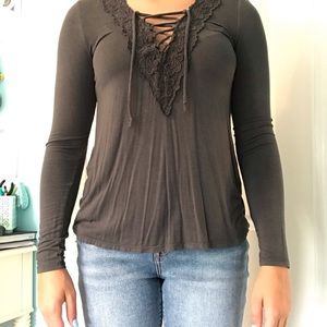 American Eagle long sleeve shirt